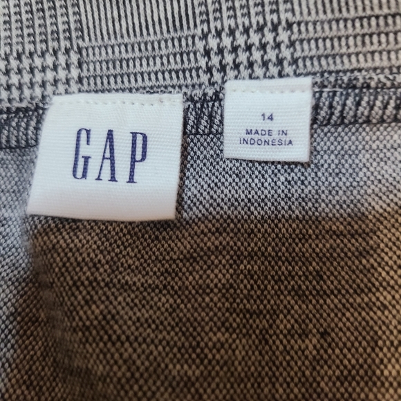 GAP Plaid mini Skirt - Picture 3 of 4